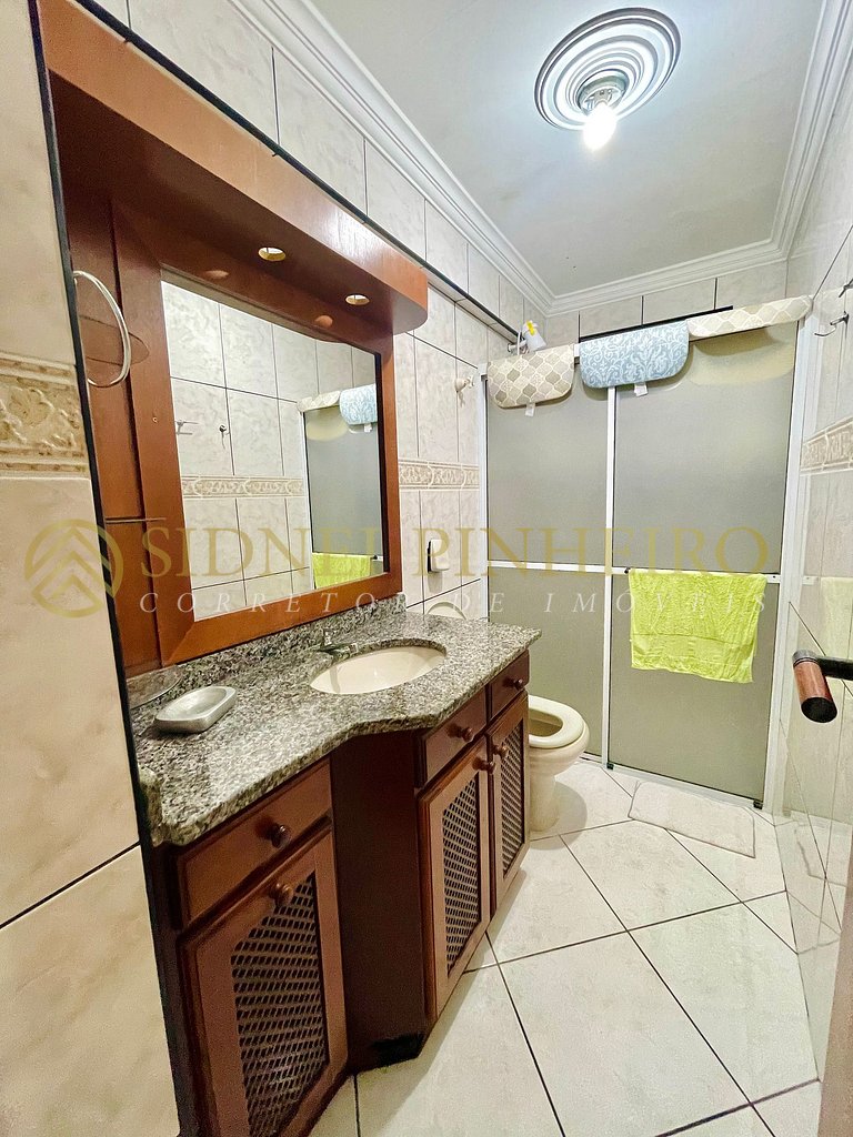 520 - Apartamento 3 dormitórios na Praia de Bombas