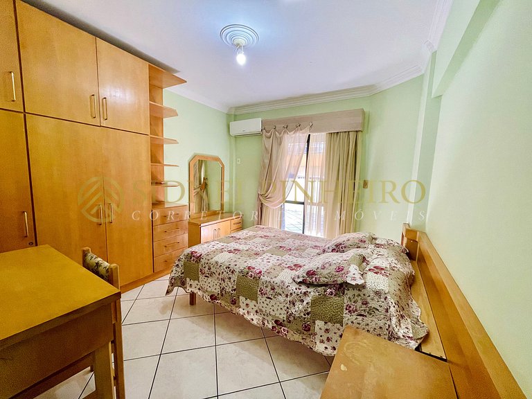 520 - Apartamento 3 dormitórios na Praia de Bombas
