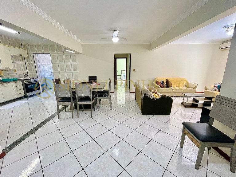 520 - Apartamento 3 dormitórios na Praia de Bombas