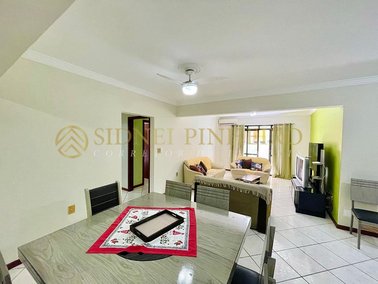 520 - Apartamento 3 dormitórios na Praia de Bombas