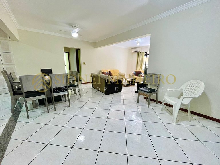 520 - Apartamento 3 dormitórios na Praia de Bombas