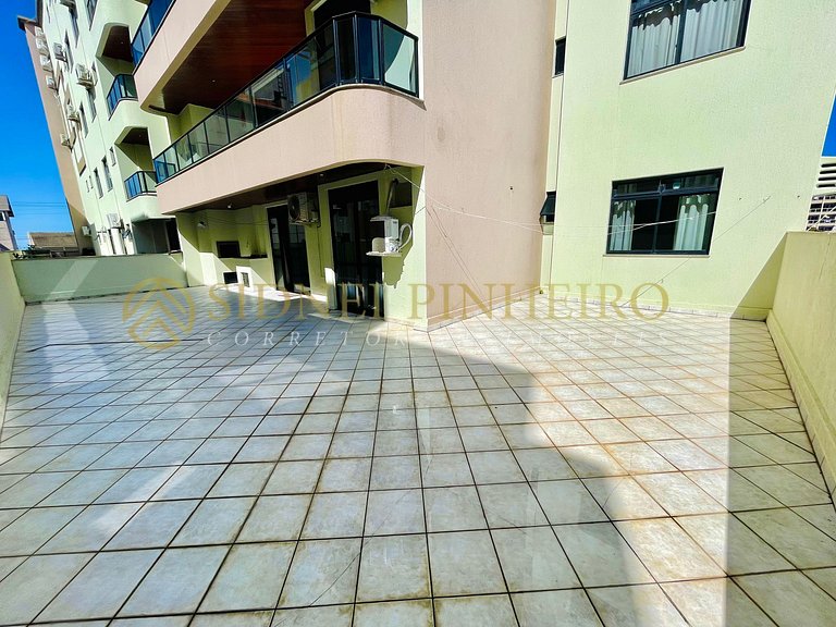 520 - Apartamento 3 dormitórios na Praia de Bombas