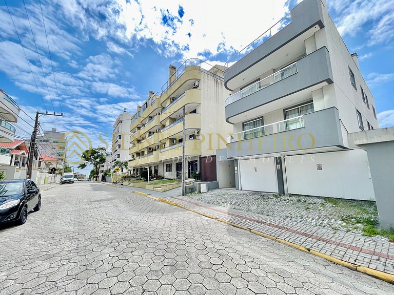 511 - Apartamento de 2 dormitórios na Praia de Bombas
