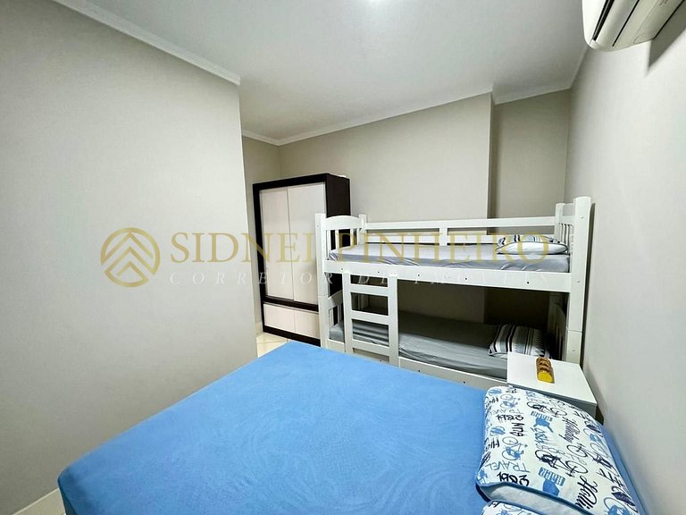 018 - Apartamento de 2 dormitórios na Praia de Bombas