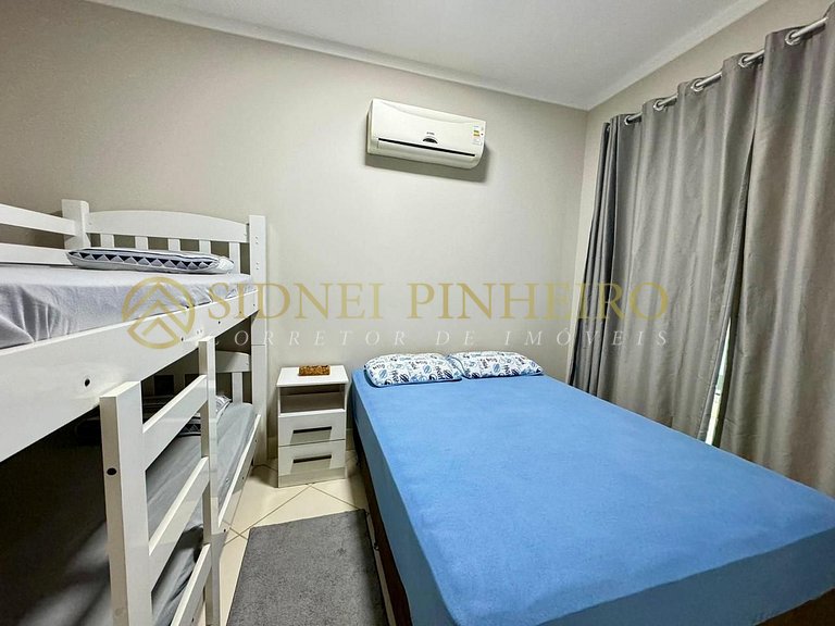 018 - Apartamento de 2 dormitórios na Praia de Bombas