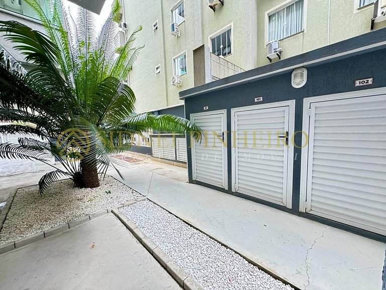 018 - Apartamento de 2 dormitórios na Praia de Bombas