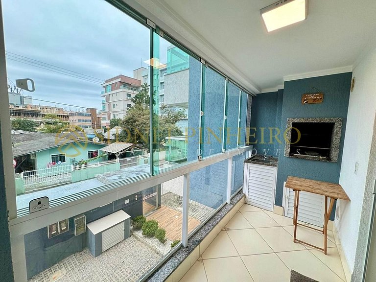 018 - Apartamento de 2 dormitórios na Praia de Bombas