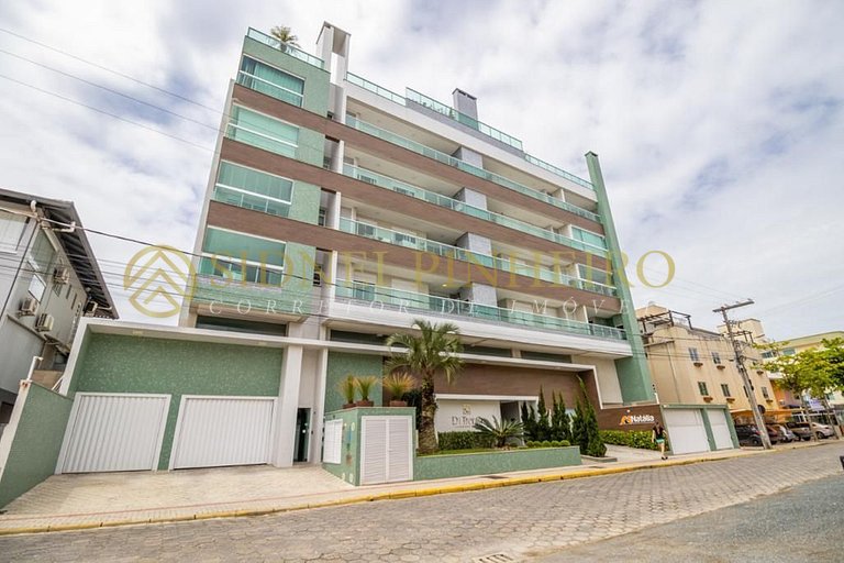 572 - Apartamento 02 dormitórios na Praia de Bombas