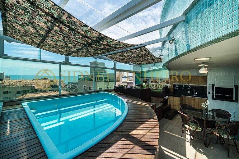 015 - Cobertura com piscina privativa na Praia de Bombas