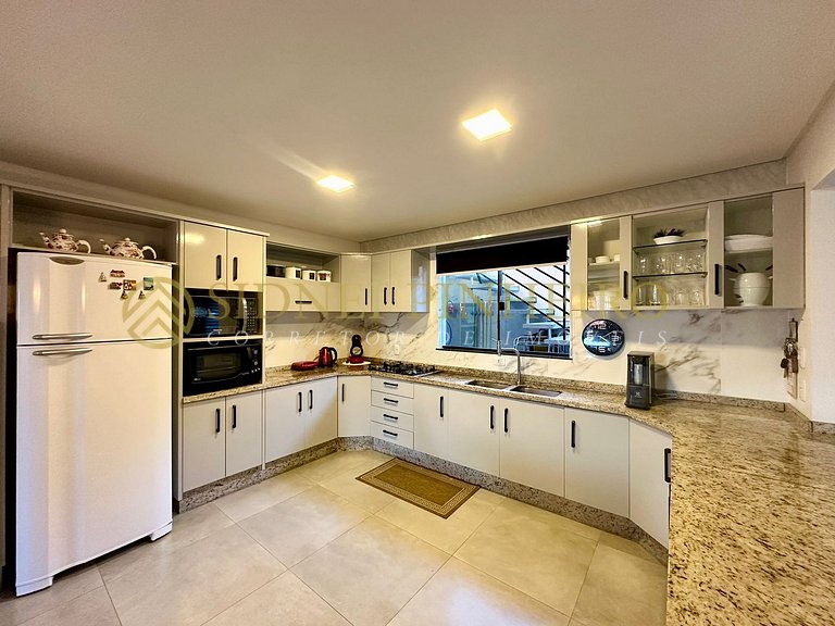521 - Apartamento 3 dormitórios em Canto Grande