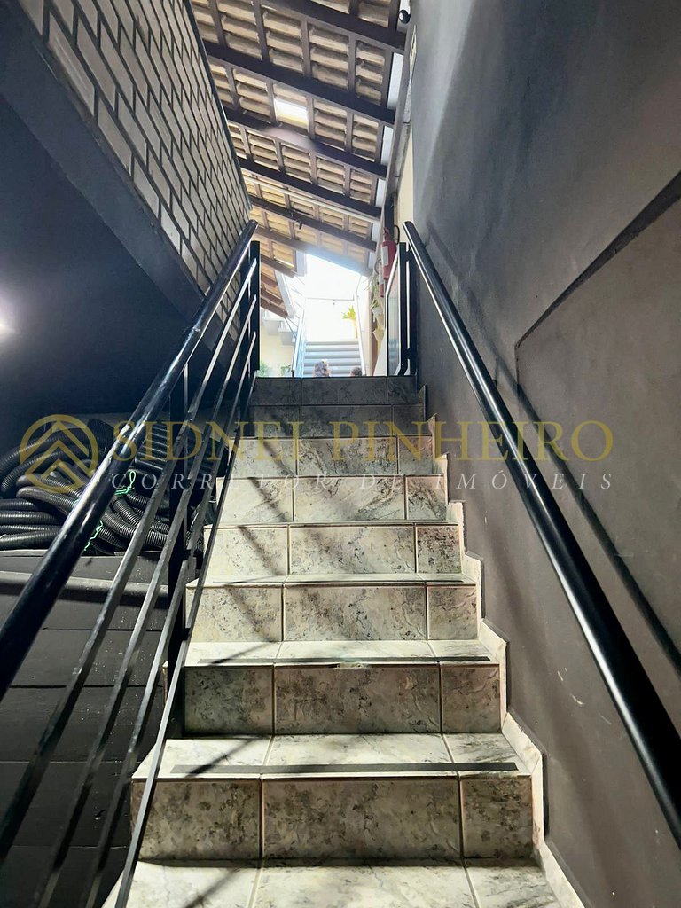 521 - Apartamento 3 dormitórios em Canto Grande