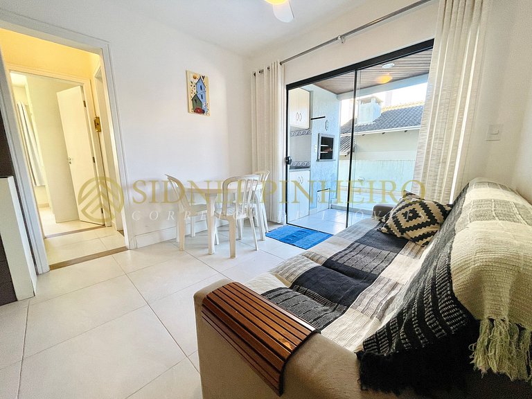 528 - Apartamento 2 dormitórios na Praia de Bombas