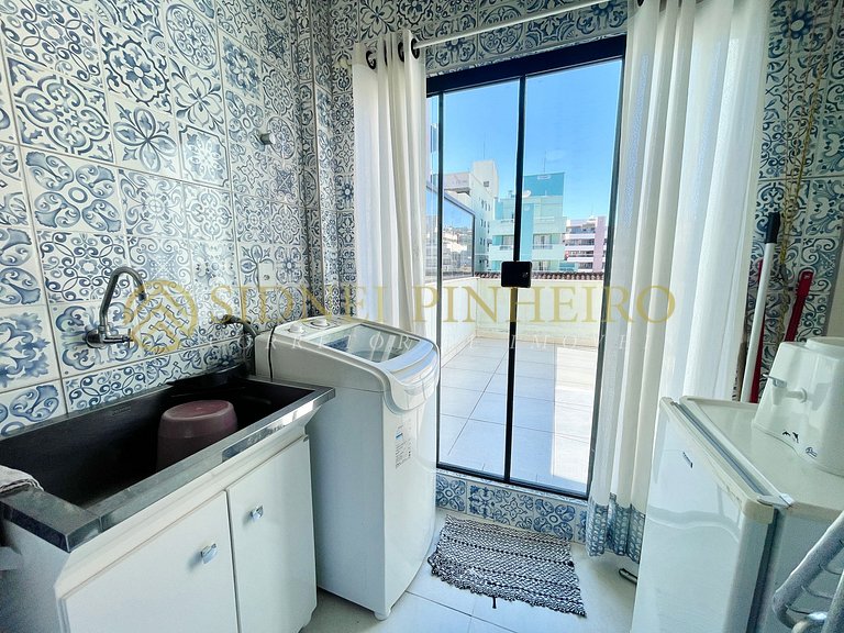 528 - Apartamento 2 dormitórios na Praia de Bombas