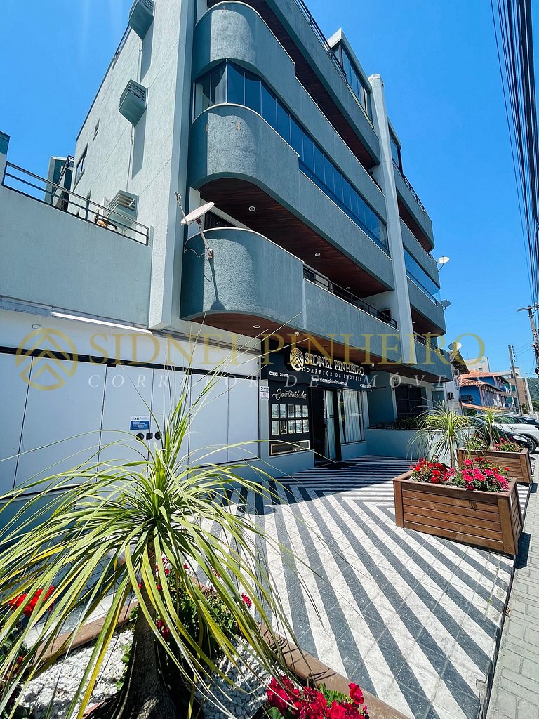 528 - Apartamento 2 dormitórios na Praia de Bombas
