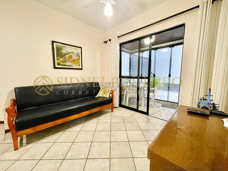 527 - Apartamento de 2 dormitórios em Bombas