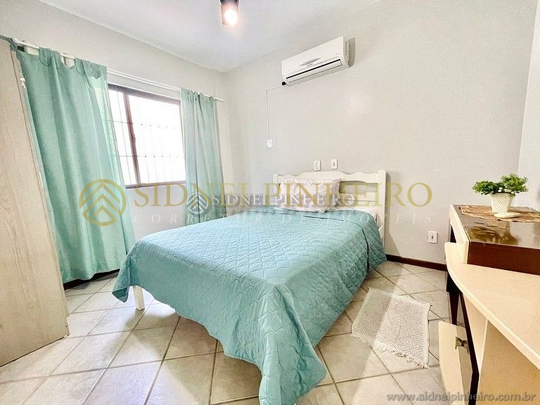 527 - Apartamento de 2 dormitórios em Bombas