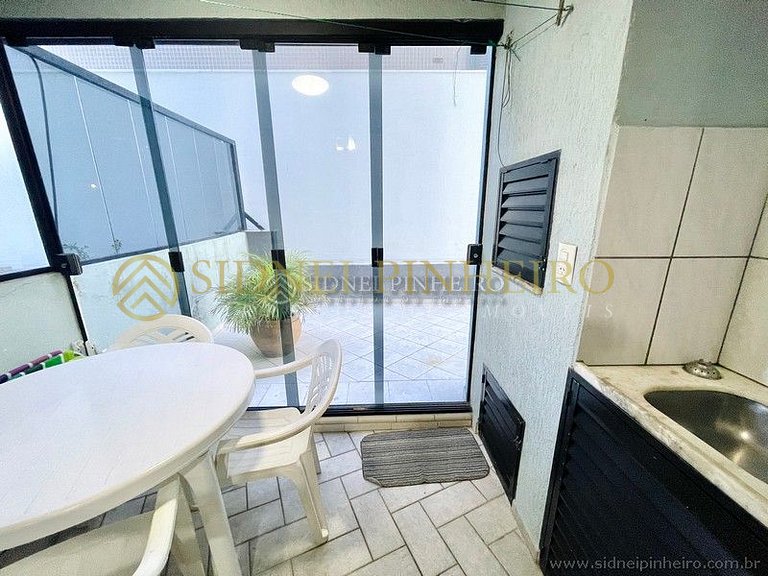 527 - Apartamento de 2 dormitórios em Bombas