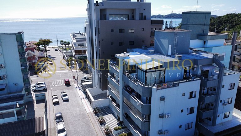 009 - Cobertura 4 dormitórios na Praia de Bombas