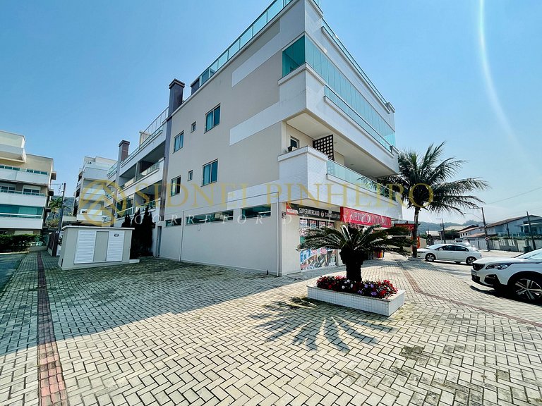 012 - Cobertura duplex na Praia de Mariscal