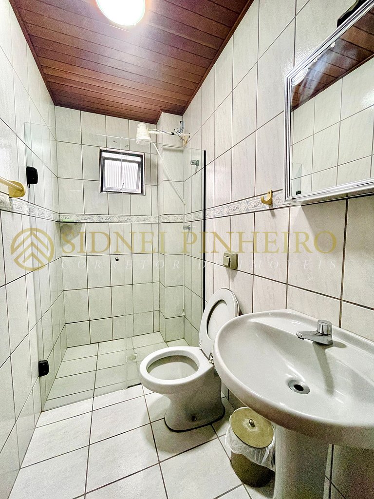 010 - Apartamento á 100 metros da praia de Bombas