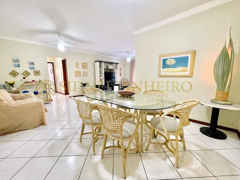 501 - Apartamento de 3 dormitórios em Bombas