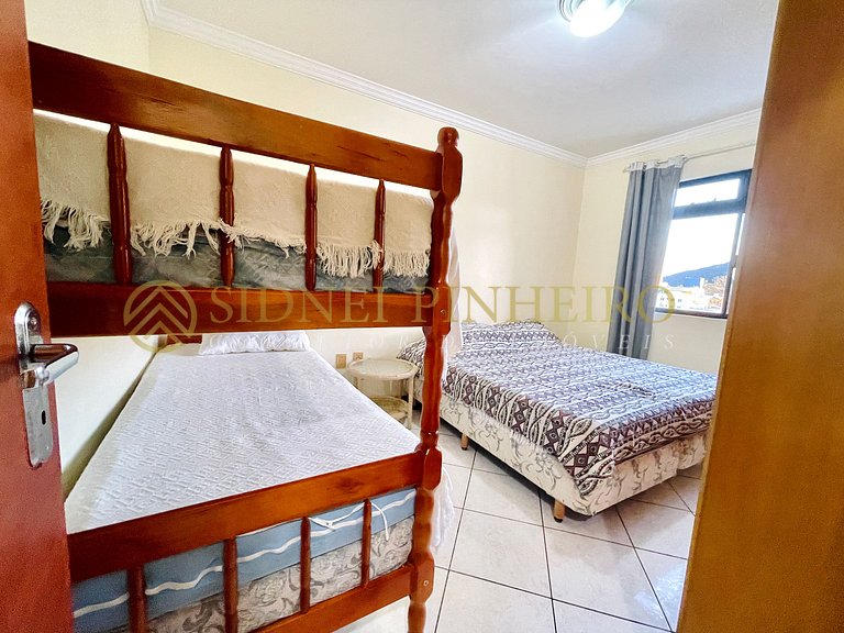 501 - Apartamento de 3 dormitórios em Bombas