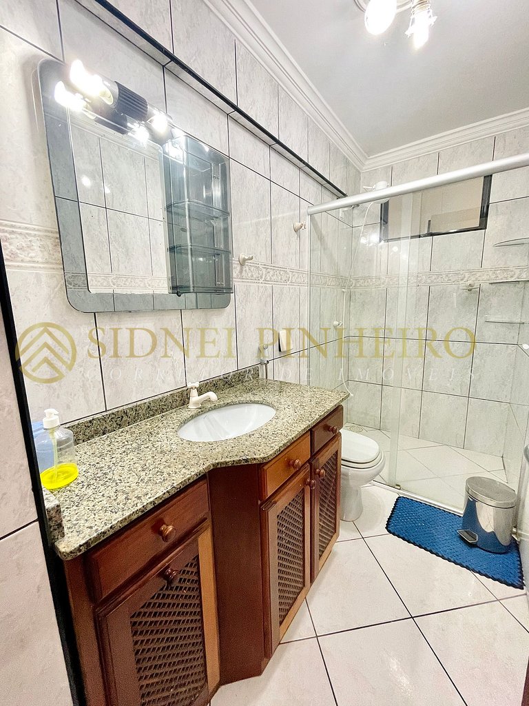 501 - Apartamento de 3 dormitórios em Bombas
