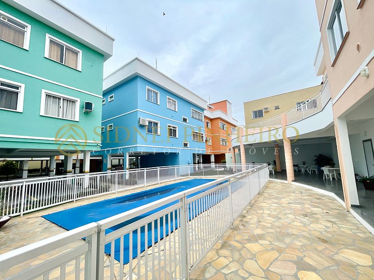 519 - Apartamento em condomínio com piscina coletiva