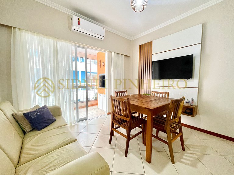 519 - Apartamento em condomínio com piscina coletiva