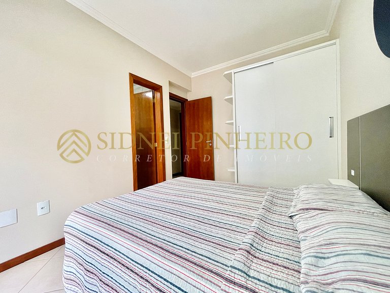 519 - Apartamento em condomínio com piscina coletiva