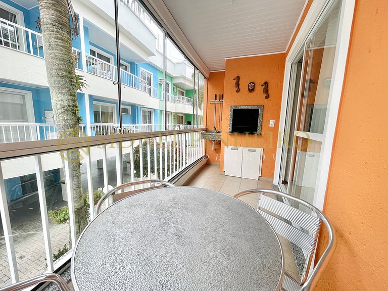 519 - Apartamento em condomínio com piscina coletiva