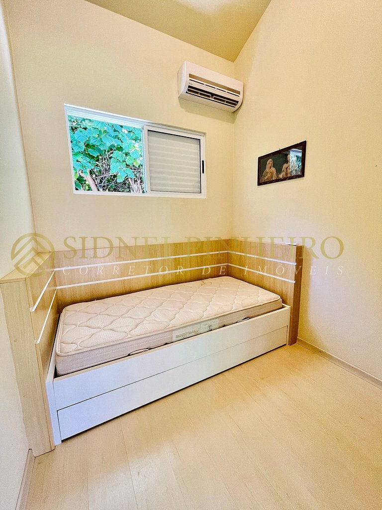 525 - Casa com piscina na Praia da Conceição