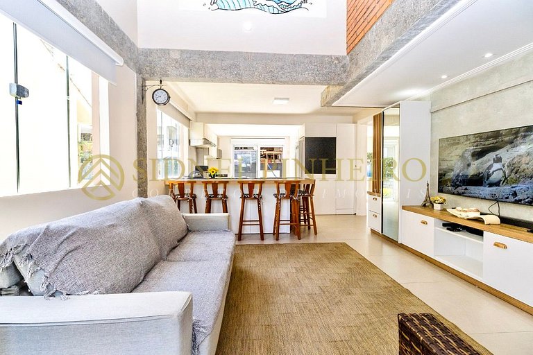 526 - Casa de 3 suítes com piscina privativa em Mariscal