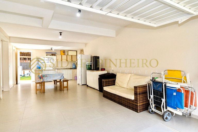 526 - Casa de 3 suítes com piscina privativa em Mariscal