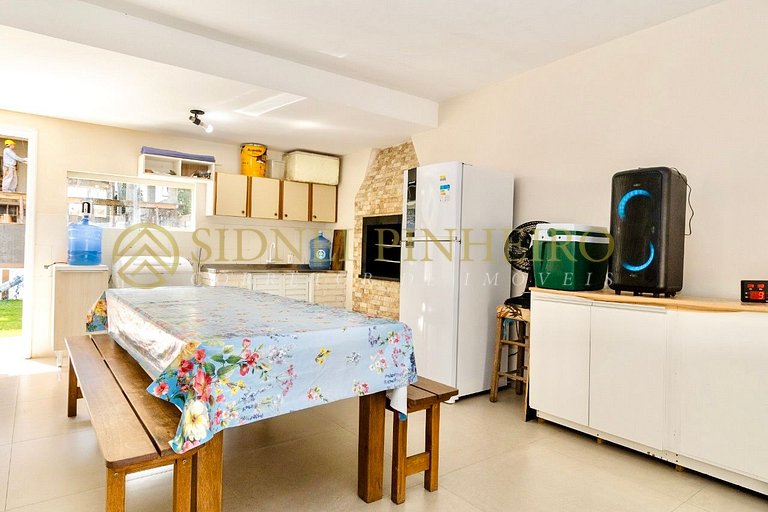526 - Casa de 3 suítes com piscina privativa em Mariscal