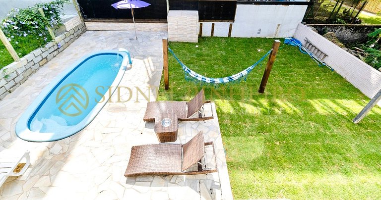 526 - Casa de 3 suítes com piscina privativa em Mariscal