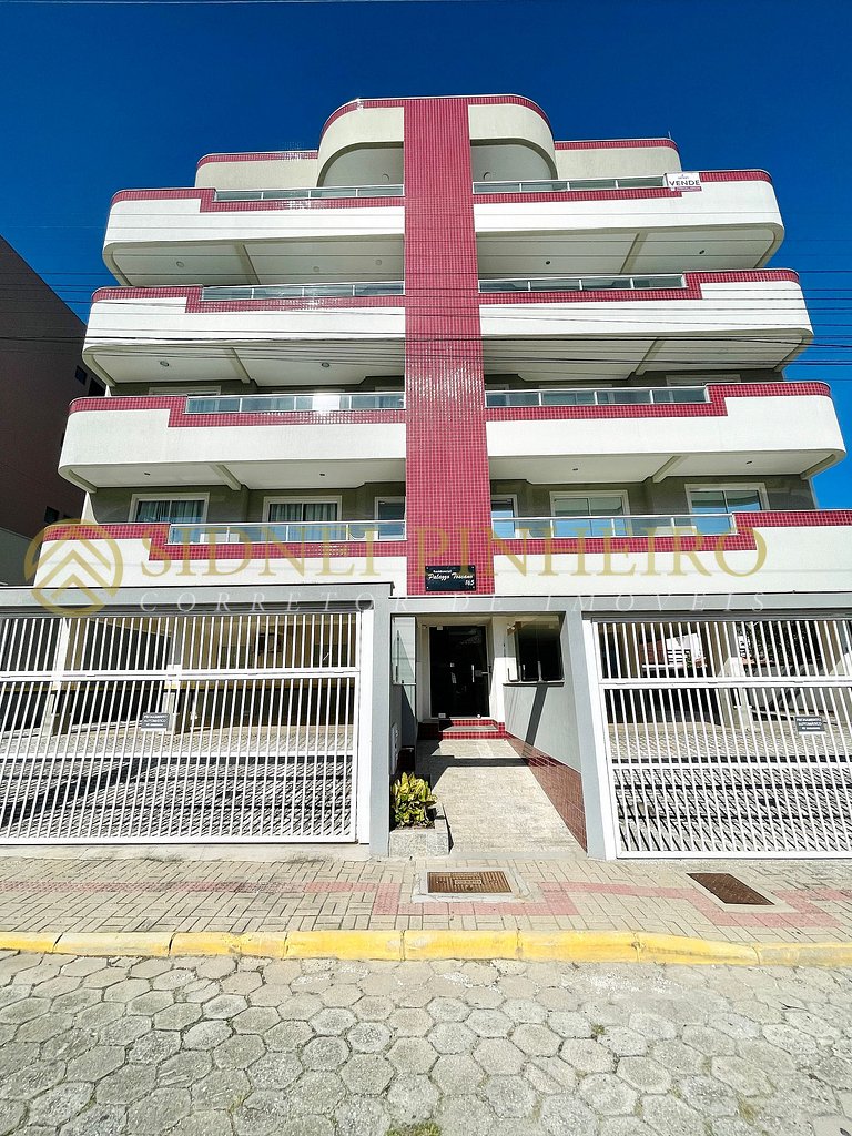 019 - Apartamento 3 dormitórios na Praia de Bombas