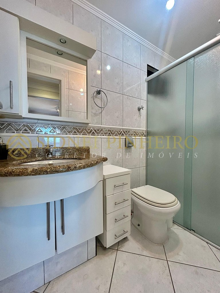 507 - Apartamento de 3 dormitórios com vista mar