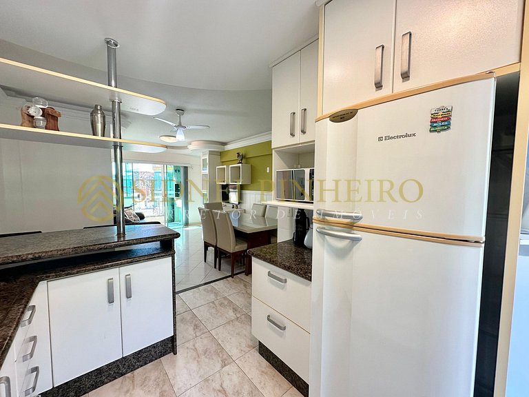 538 - Apartamento com piscina coletiva em 4 Ilhas