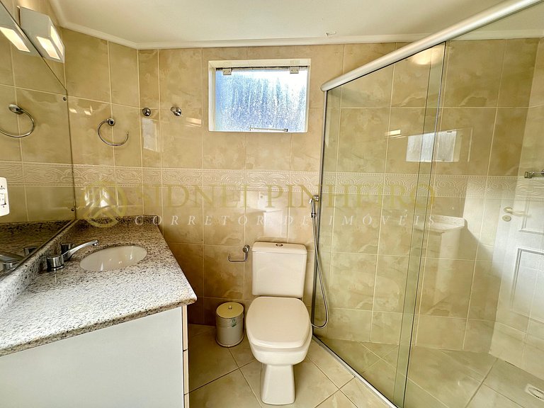 519 - Apartamento com piscina coletiva em 4 Ilhas