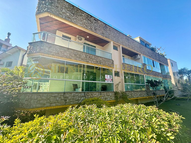 519 - Apartamento com piscina coletiva em 4 Ilhas