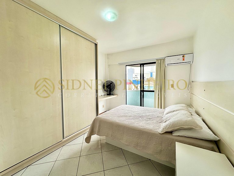 033 - Apartamento 3 dormitórios na Praia de Bombas