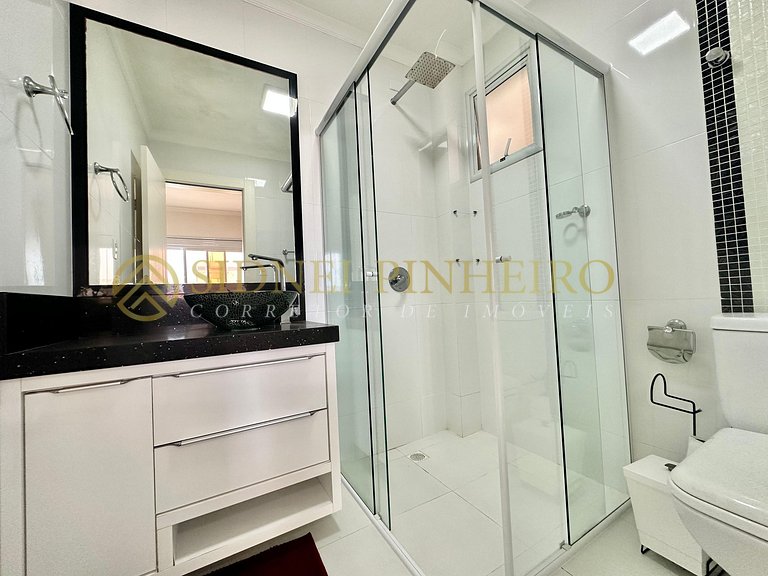 545 - Apartamento 3 dormitórios frente avenida