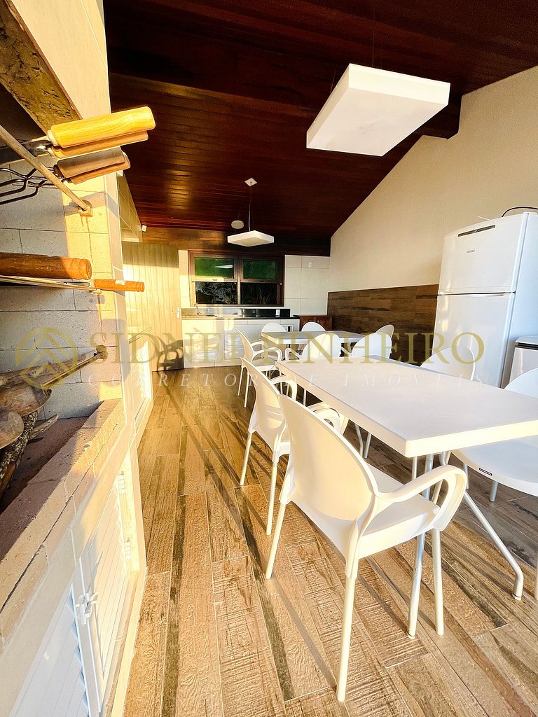 001 - Casa beira mar na Praia de Bombinhas (Lagoinha)
