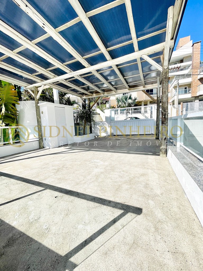 001 - Casa beira mar na Praia de Bombinhas (Lagoinha)