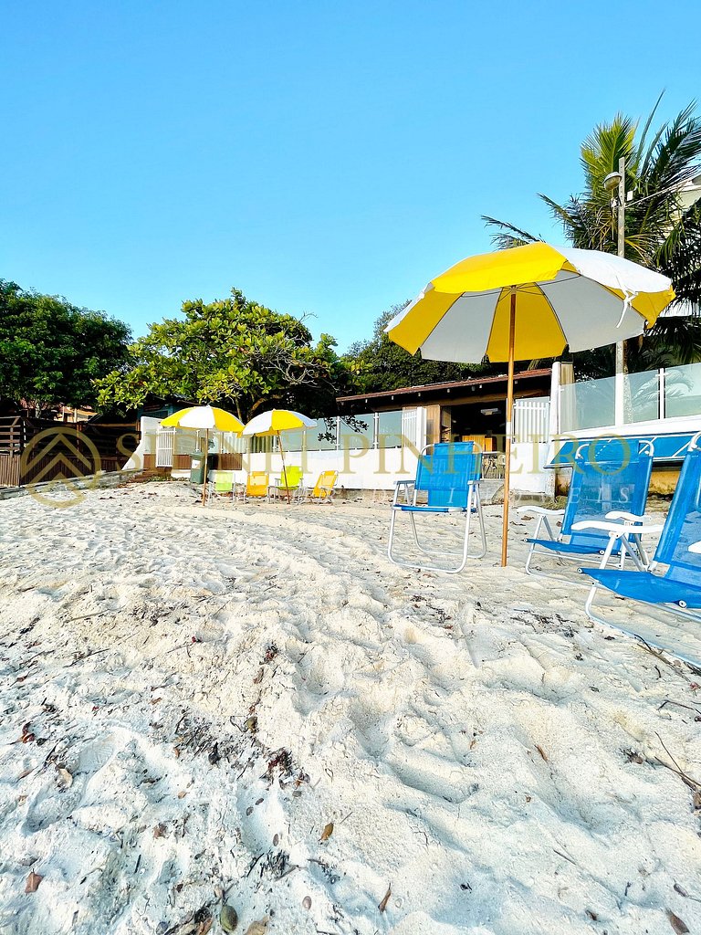 001 - Casa beira mar na Praia de Bombinhas (Lagoinha)
