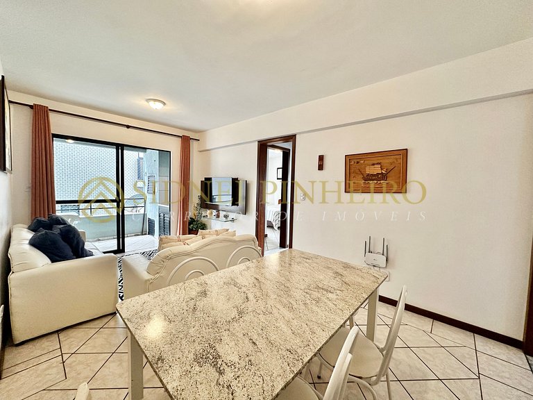 010 - Apartamento á 100 metros da praia de Bombas