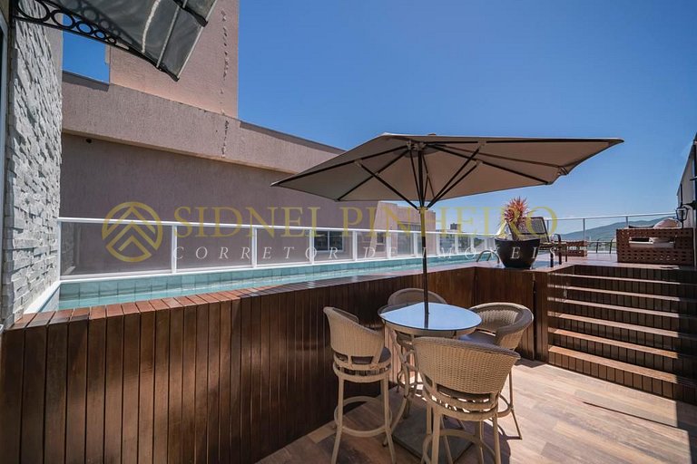 549 - Cobertura com piscina privativa na Praia de Mariscal