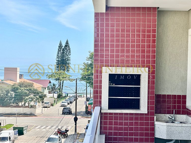 013 - Apartamento 3 dormitórios na Praia de Bombas