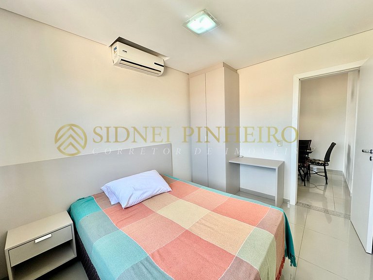 013 - Apartamento 3 dormitórios na Praia de Bombas